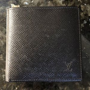 ❤️Louis Vuitton Men’s Black Leather Wallet
